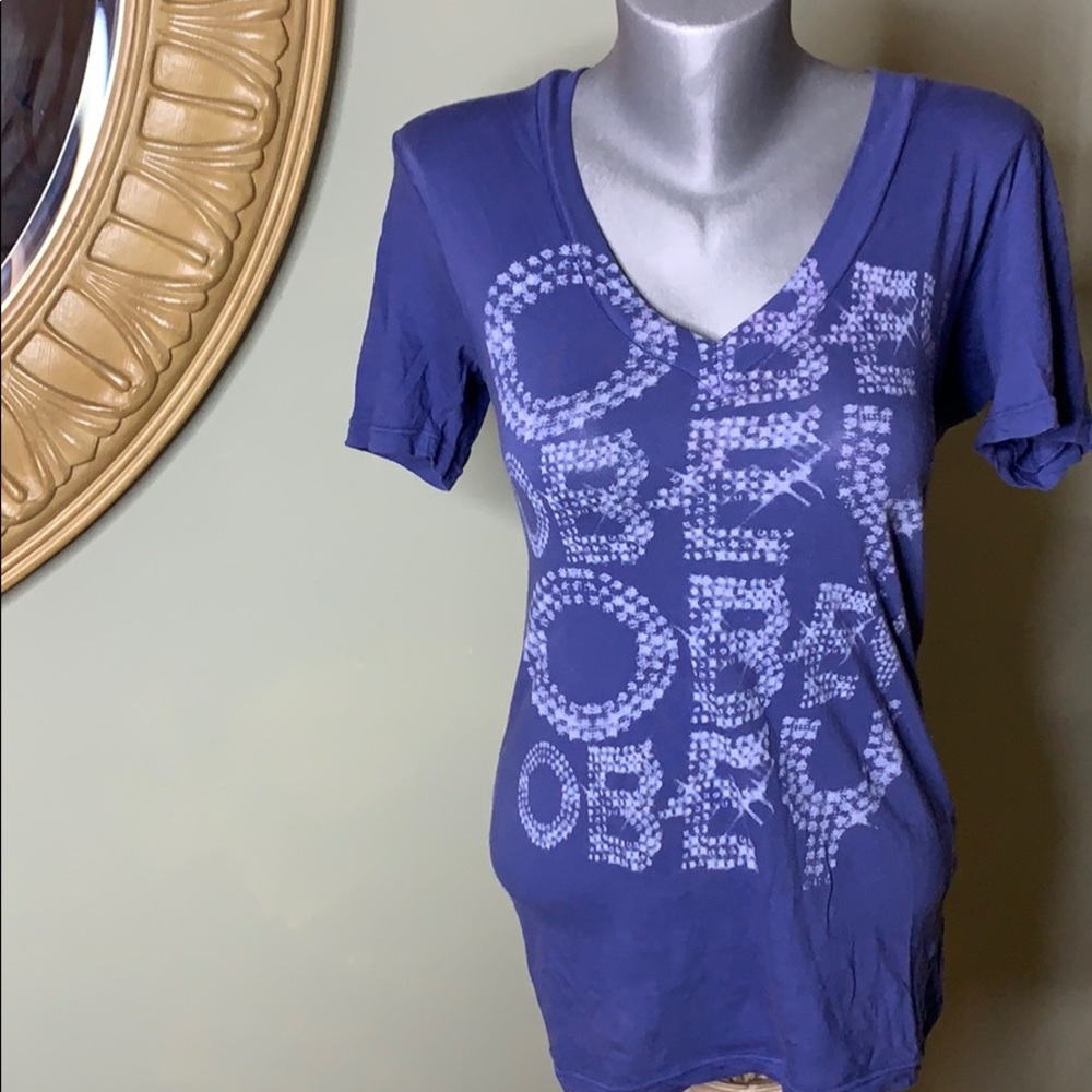 Obey tee
